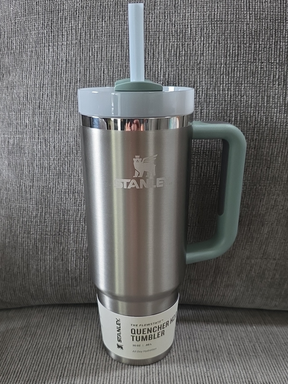 Stainless Steel Quencher H2.0 Tumbler with Sage Green Handle and Lid, New, 30oz.